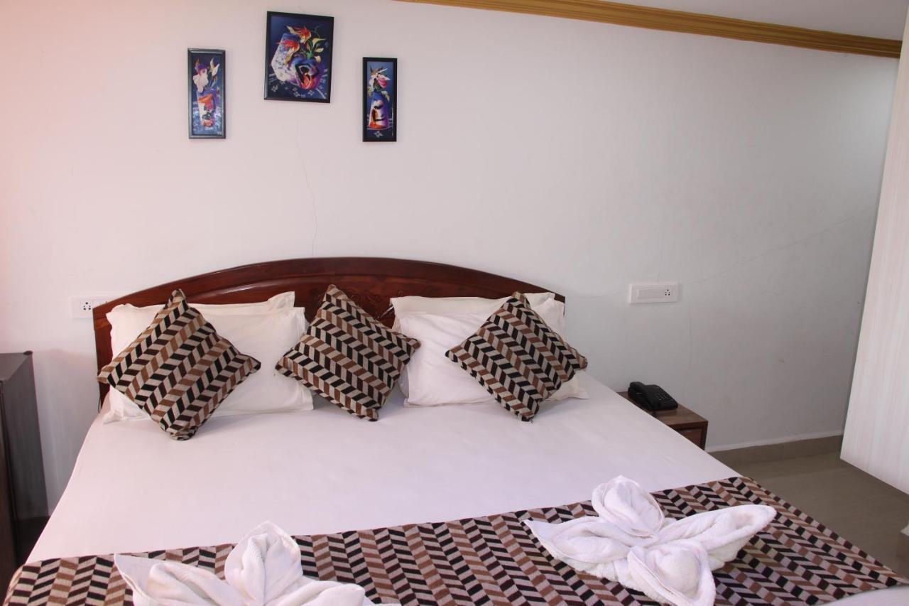Hotel M R Manfred 칼랑굿 외부 사진