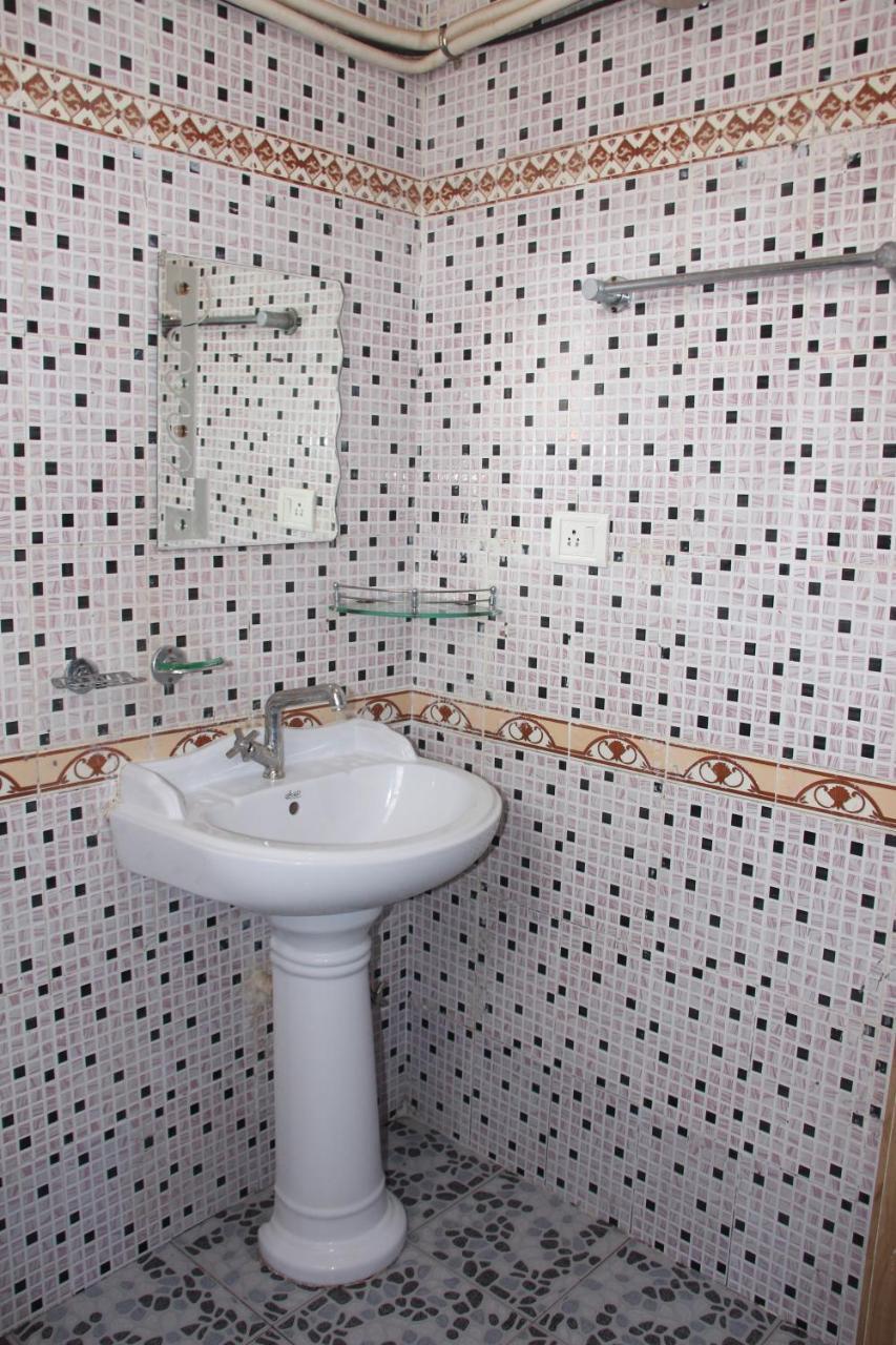 Hotel M R Manfred 칼랑굿 외부 사진