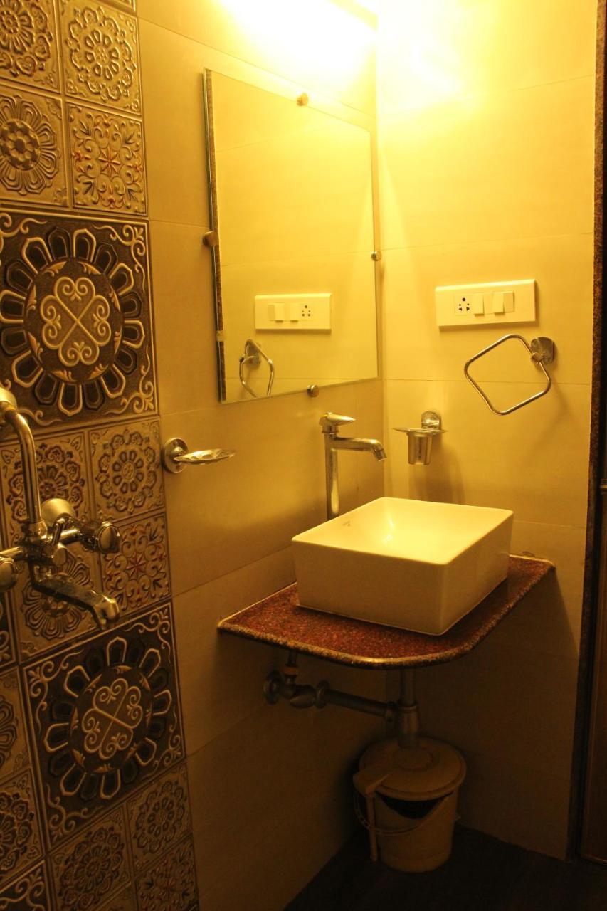 Hotel M R Manfred 칼랑굿 외부 사진